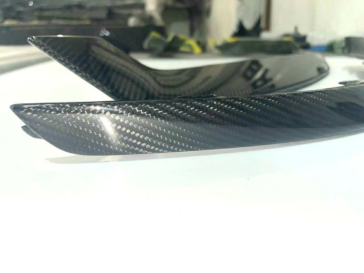Front Bumper Cover CarbonFiber compatible with Porsche Taycan Replaceable 9J1907820B / 9J1807820B – Aftermarket